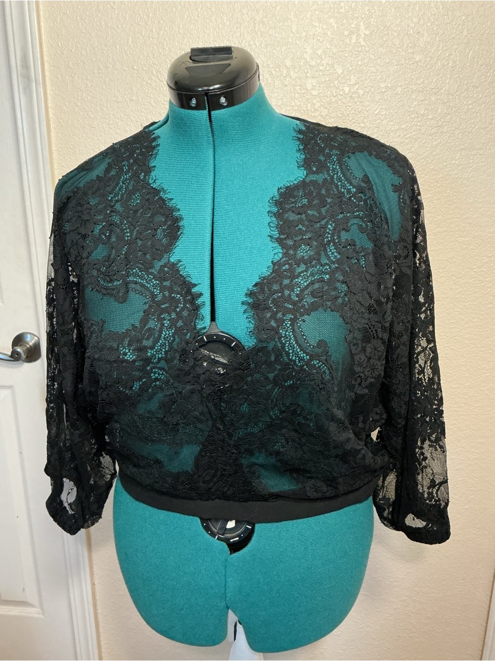 Windsor Black Lace Cropped Overlay Bolero